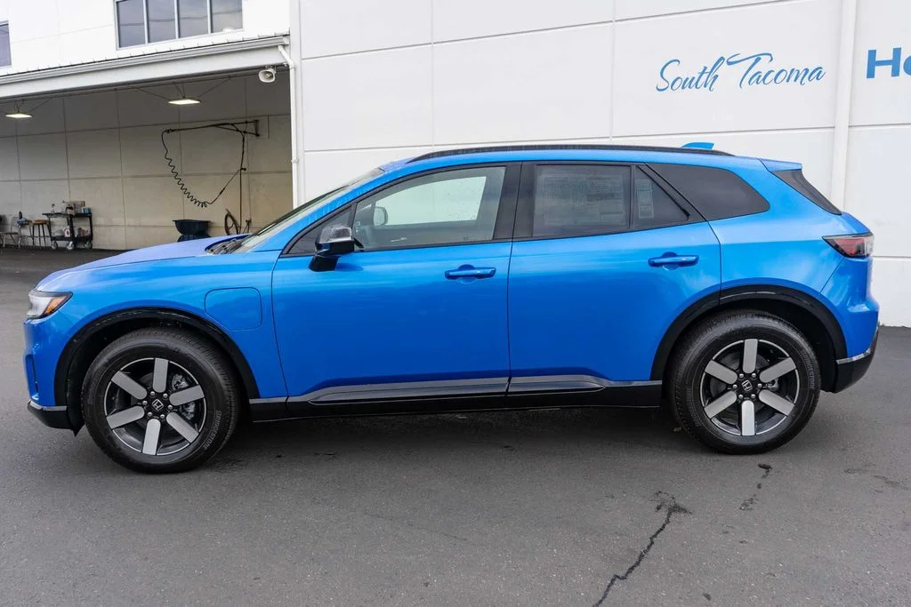 New 2026 Pacific Blue Metallic Honda Touring image 9
