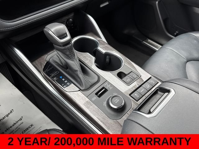 Used 2020  Toyota Platinum image 21