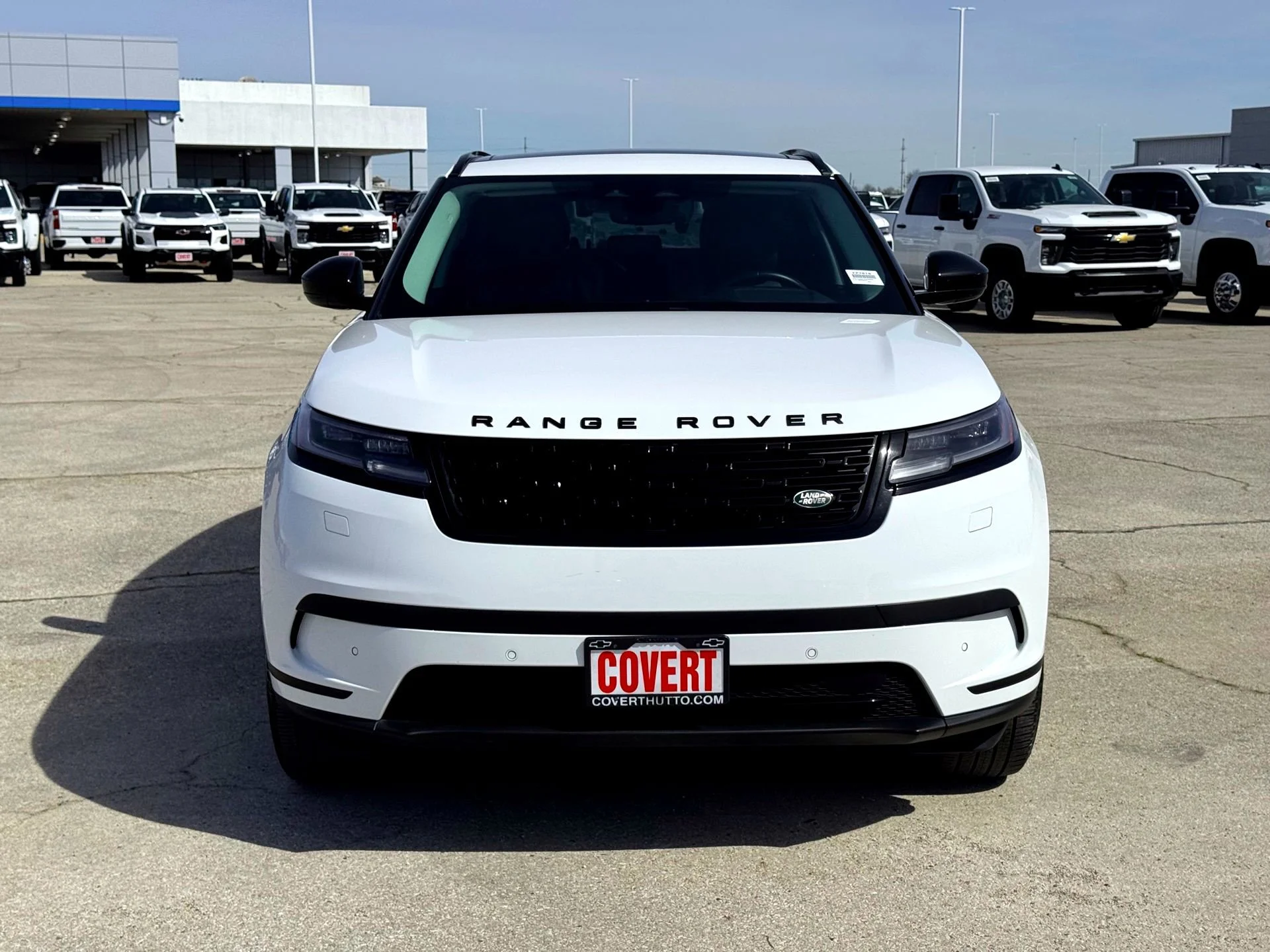 Used 2024  Land Rover S image 3