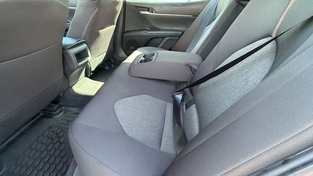 Used 2019 White Toyota LE image 16