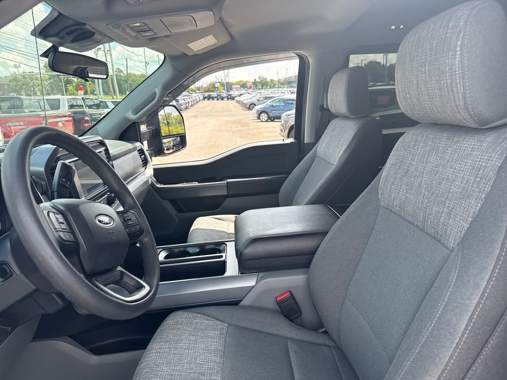Used 2022 Blue Ford XLT image 13