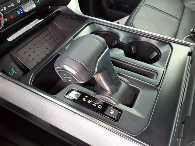 Used 2024 White Ford Platinum image 33