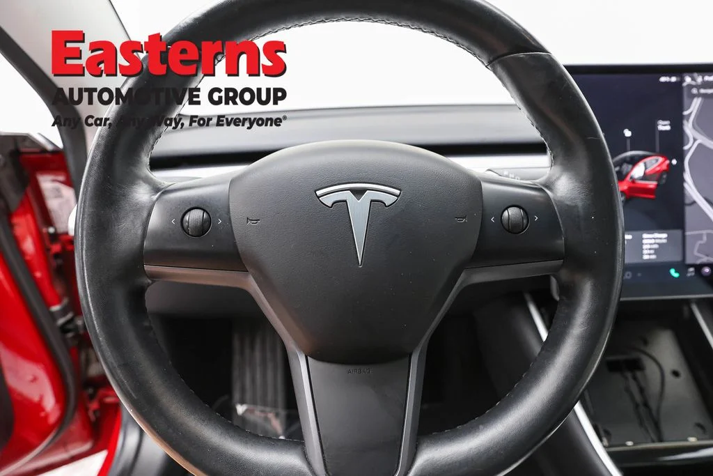 Used 2018 Red Tesla Long Range image 12