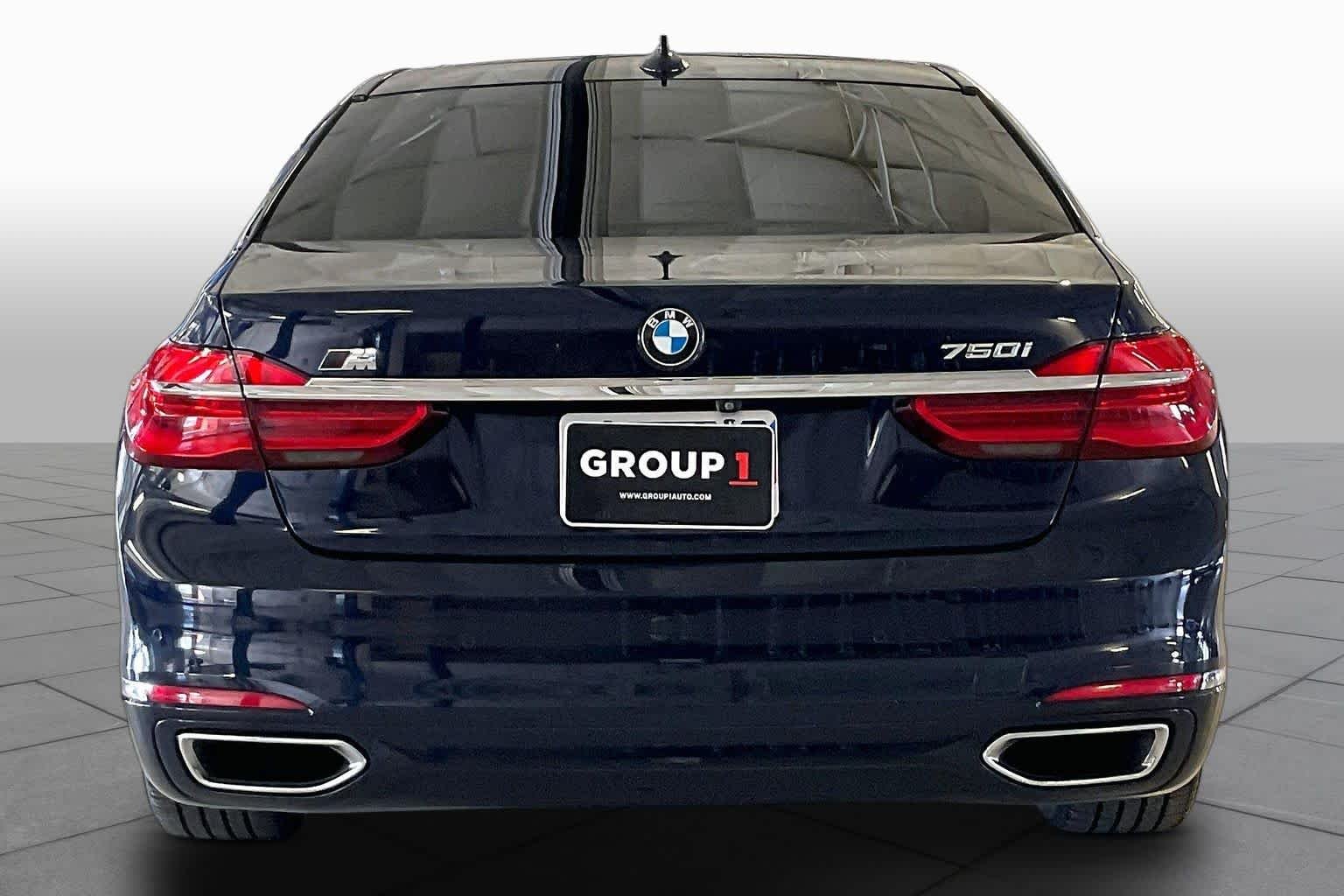 2016 BMW 7 Series 4