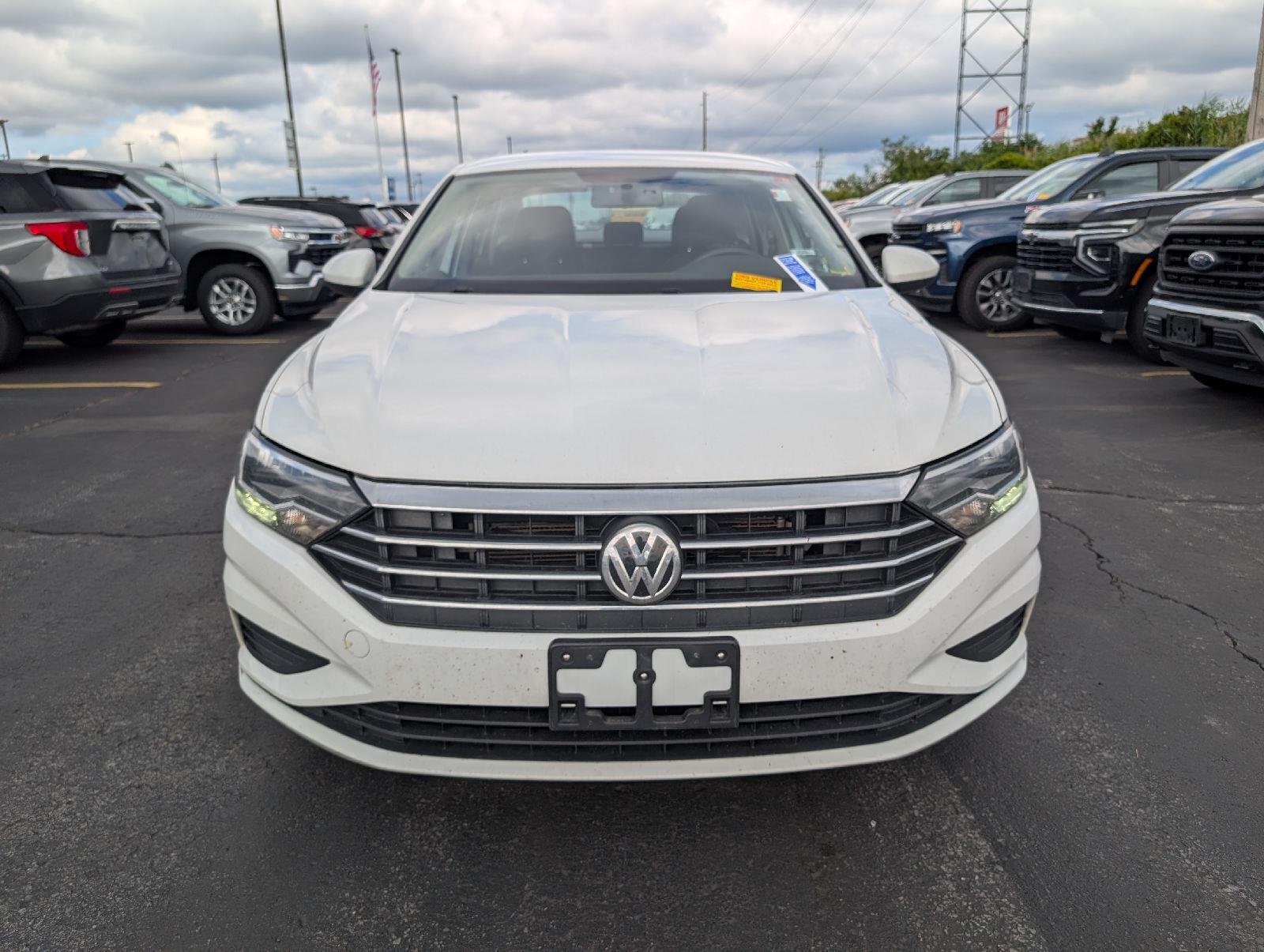Used 2021 Pure White Volkswagen S image 2