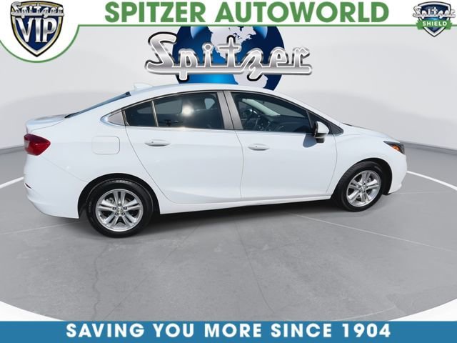 Used 2017 SUMMIT WHITE Chevrolet LT image 9
