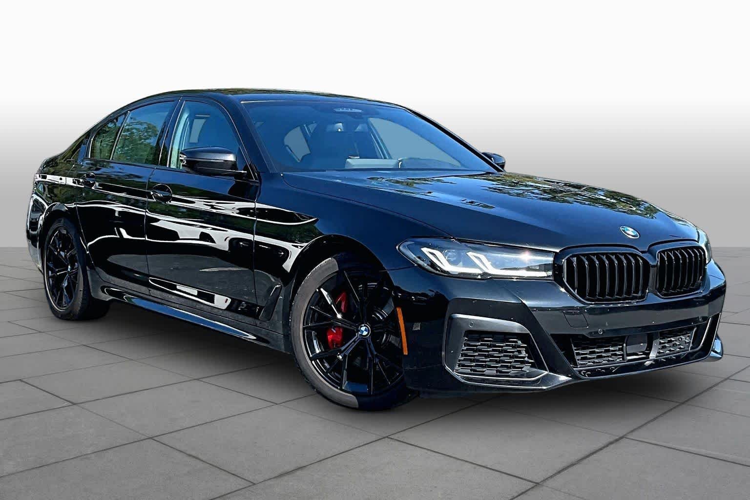 Used 2022 Black Sapphire Metallic BMW 530i image 3