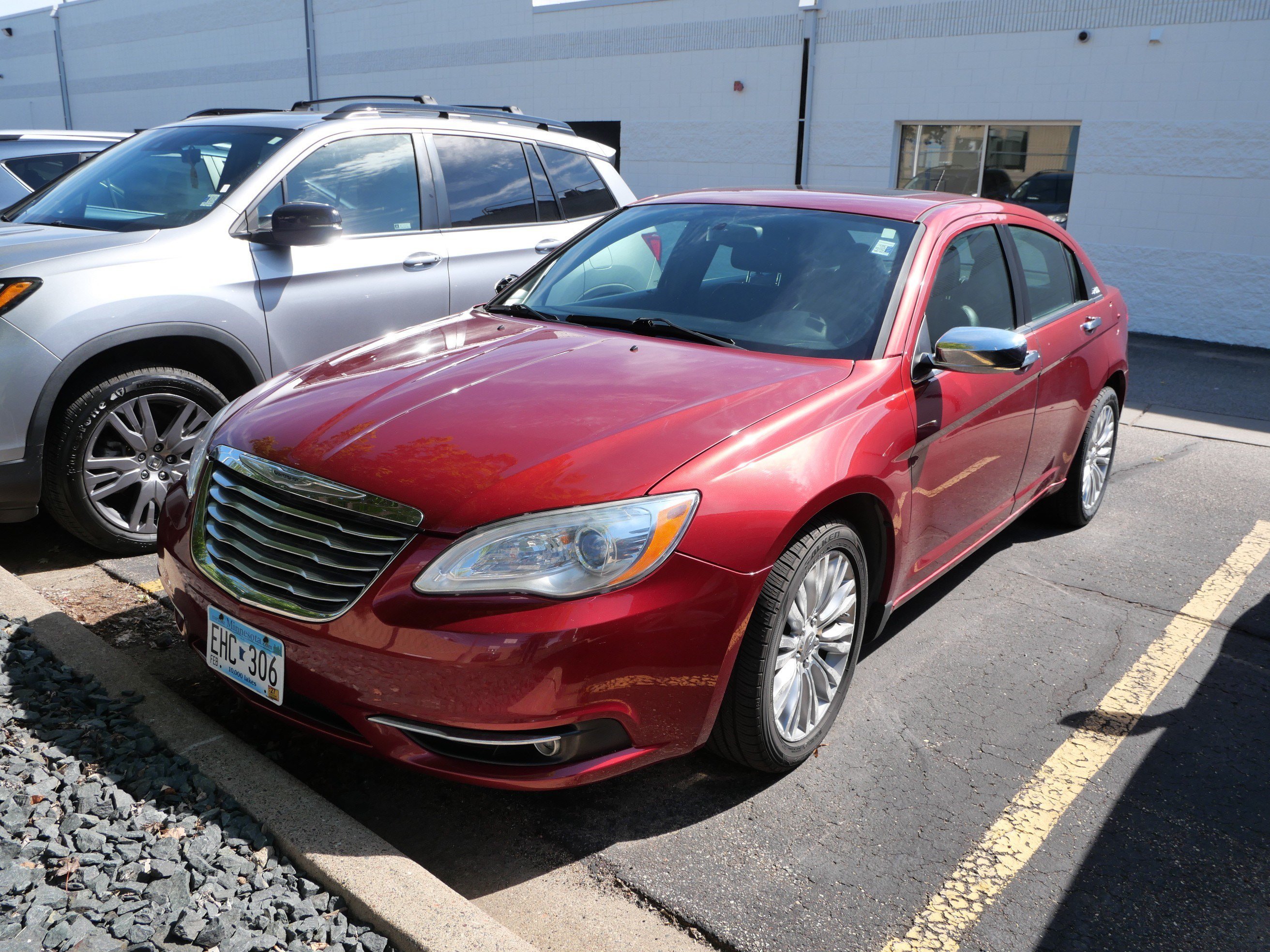Used 2012 Chrysler 200 Limited with VIN 1C3CCBCG7CN222099 for sale in Saint Paul, MN