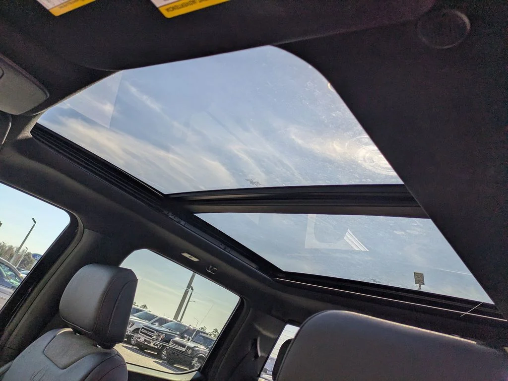 New 2026 Agate Black Metallic Ford XLT image 15