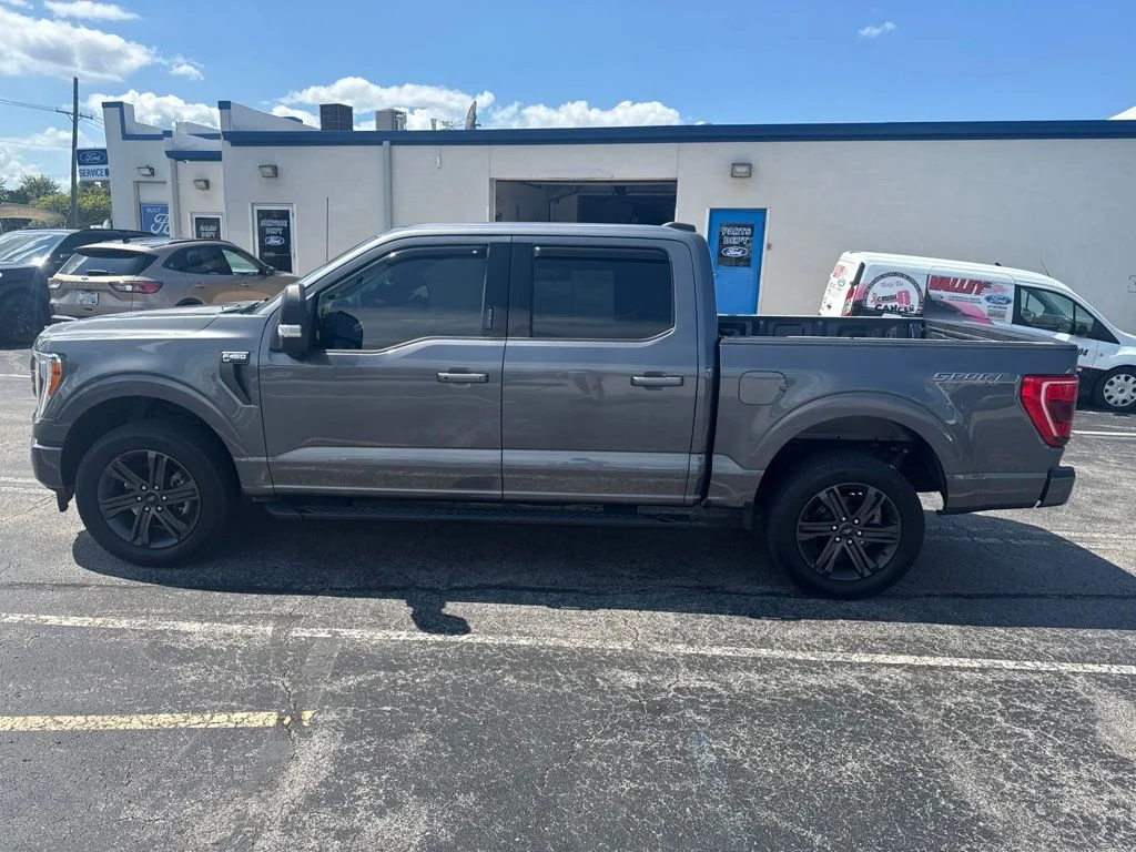 Used 2023 Gray Metallic Ford XLT image 7