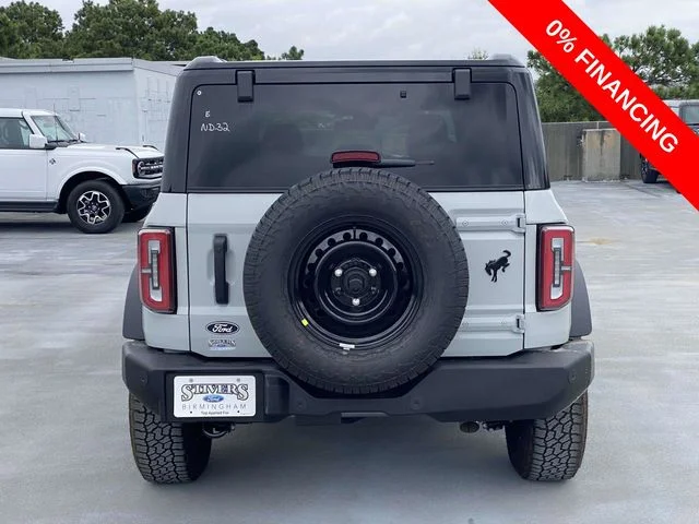 New 2026 Avalanche Gray Ford Outer Banks image 3