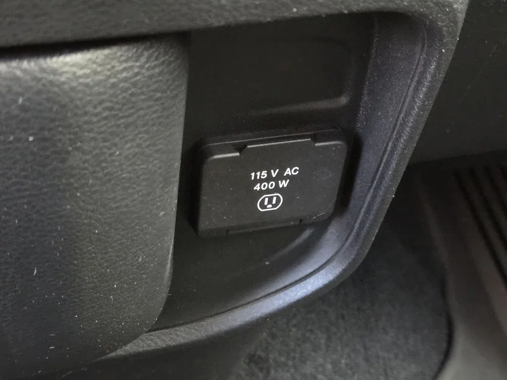 Used 2019 Black Ram Laramie image 35