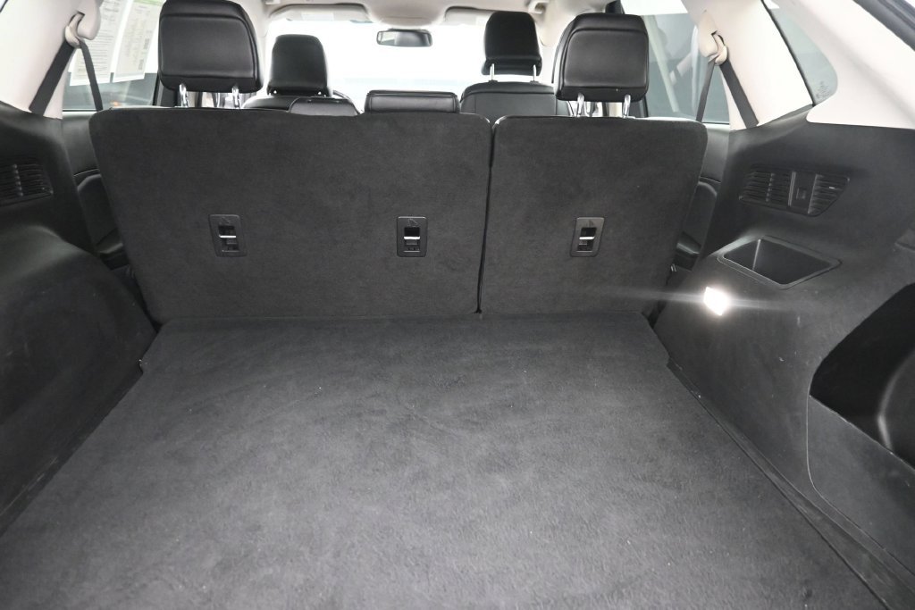 Used 2023 Black Ford SEL image 11