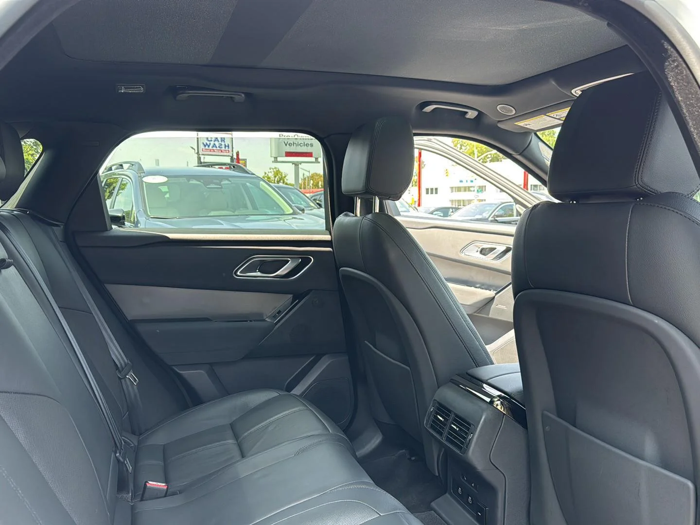 2025 Land Rover Range Rover Velar Dynamic SE - Photo 31
