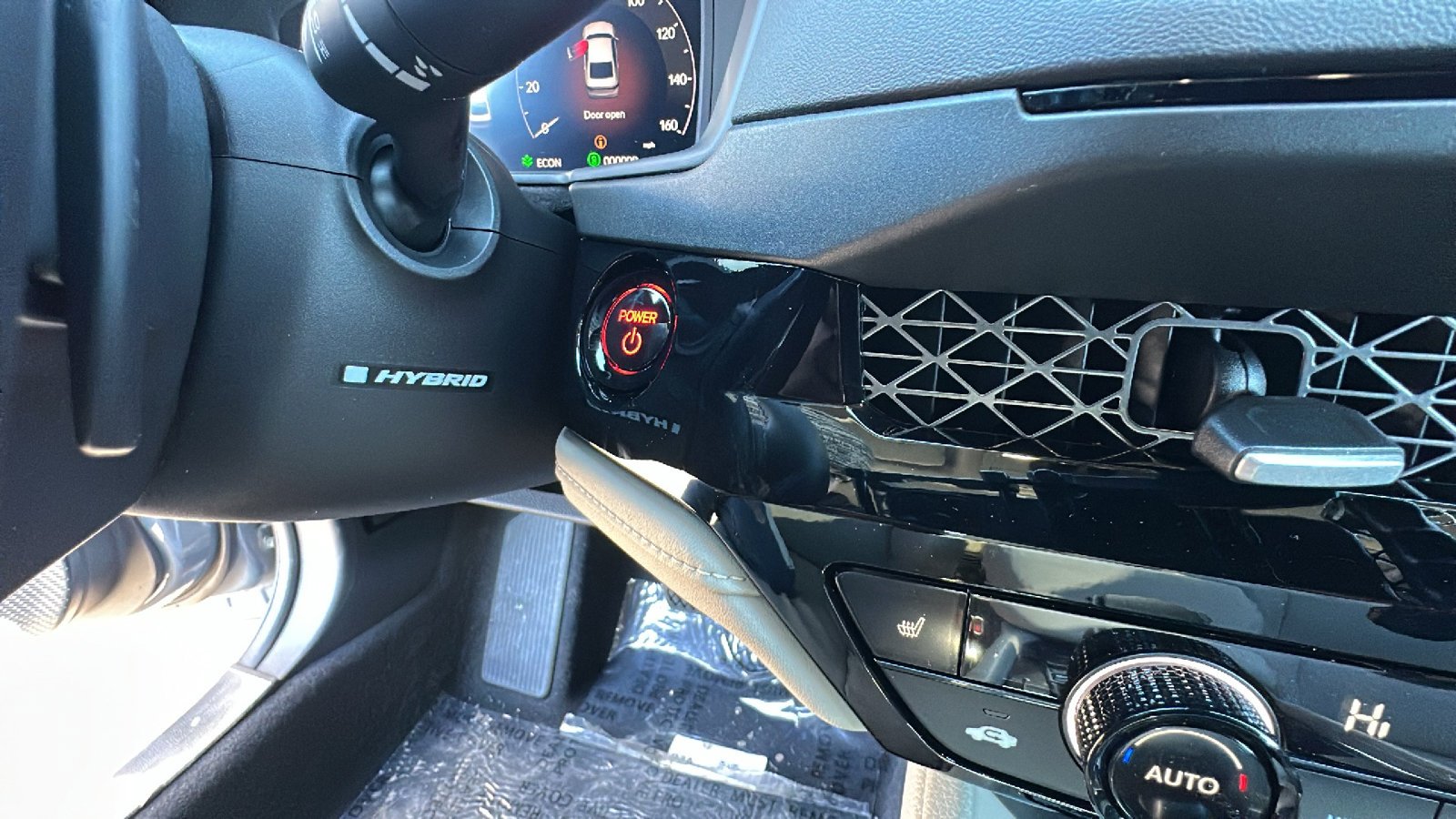 2025 Honda Accord Hybrid EX-L - Photo 17