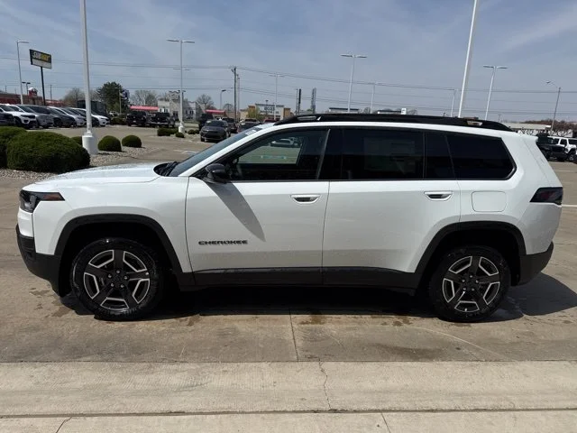 New 2026 White Jeep Laredo image 33