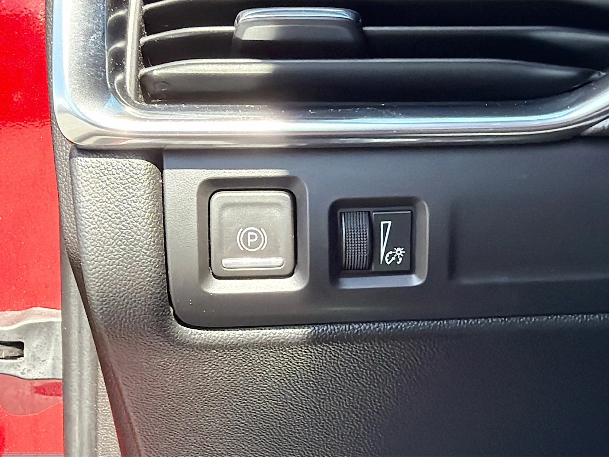 Used 2022 Infrared Tintcoat Cadillac FWD Sport image 34