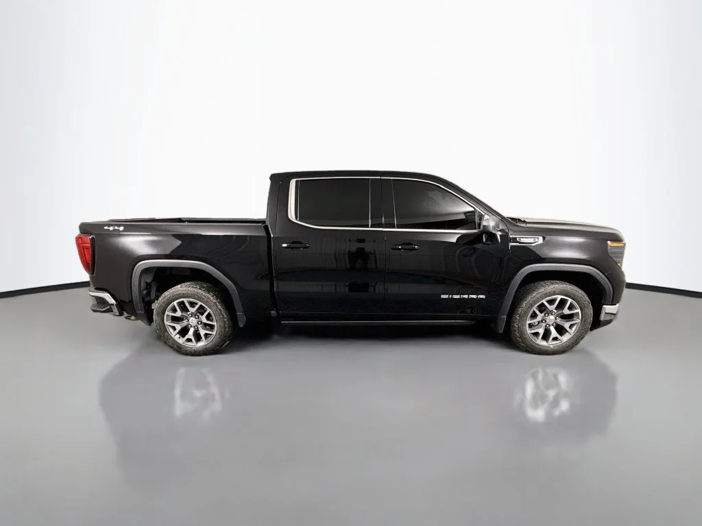 Used 2023 Black GMC SLE image 8