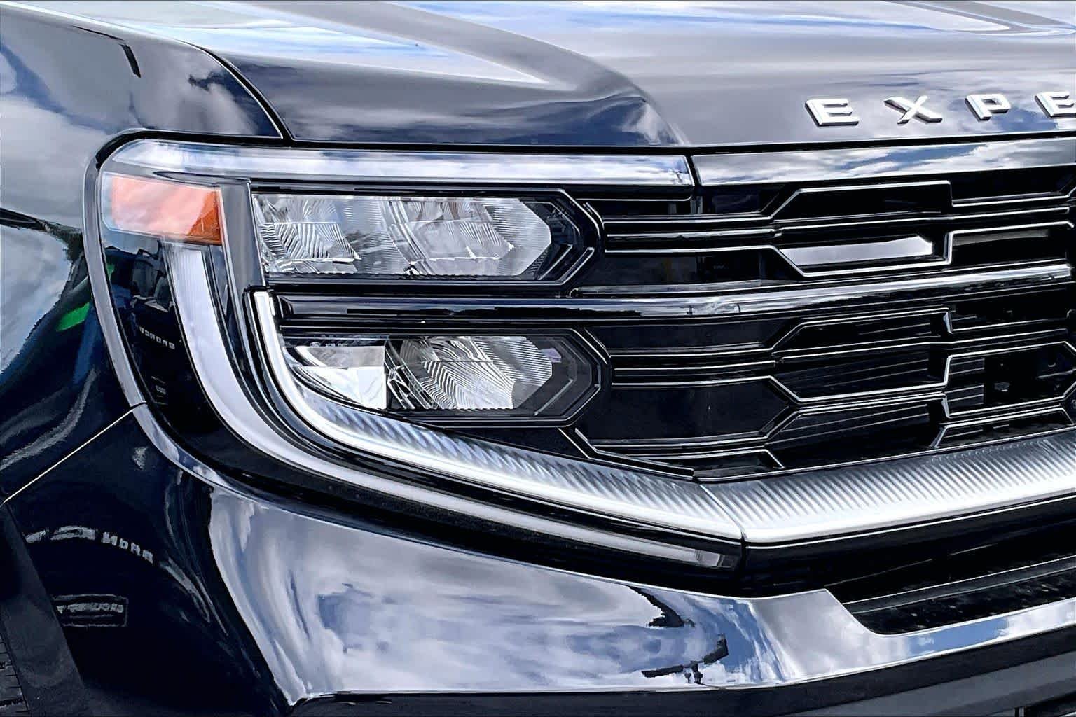 New 2027 Agate Black Metallic Ford Platinum image 10