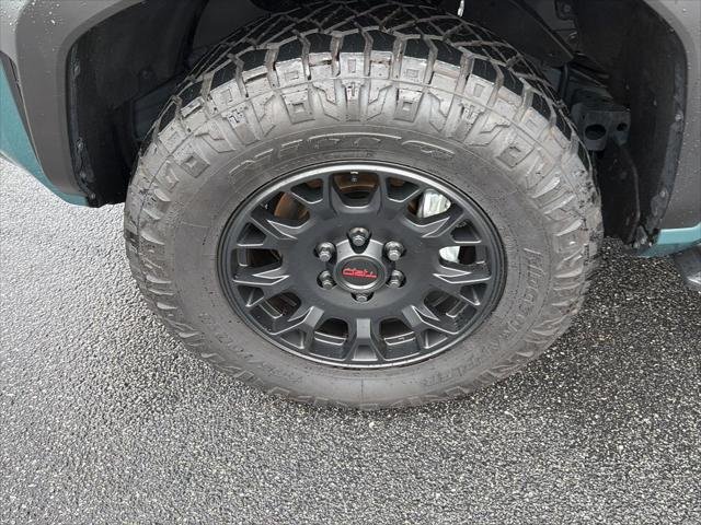 Certified Used 2025 EVEREST Toyota  image 38