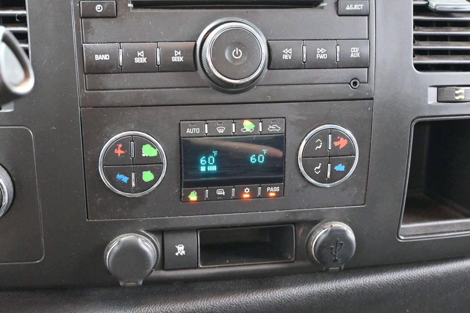 Used 2011 Blue Granite Metallic Chevrolet LT image 20