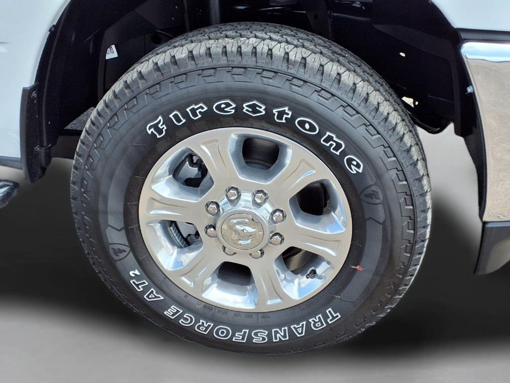 Used 2026 White Ram Big Horn image 10