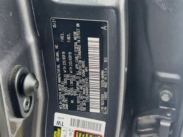Used 2021 Magnetic Gray Metallic Toyota XLE image 11