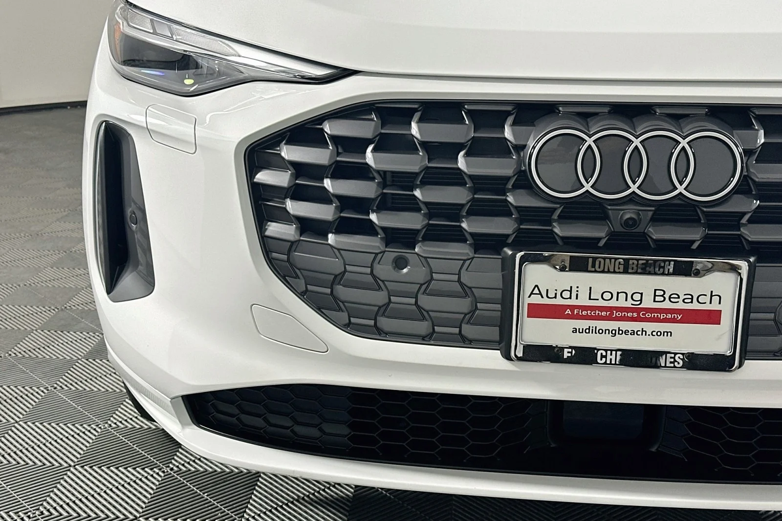 Used 2026 Arkona White Audi Premium image 16