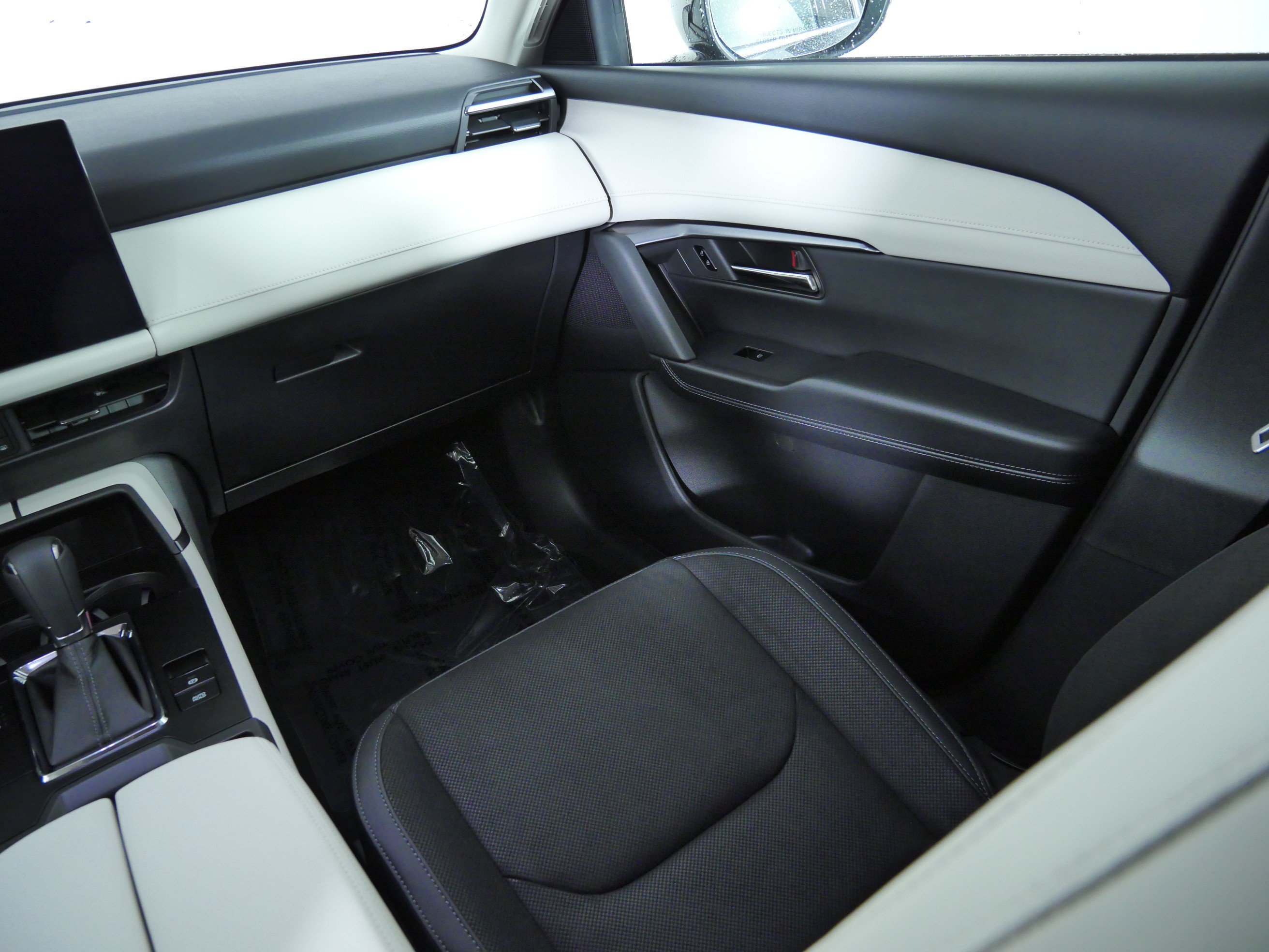 New 2026 Jet Black Mica Mazda 2.5 S Preferred AWD image 11