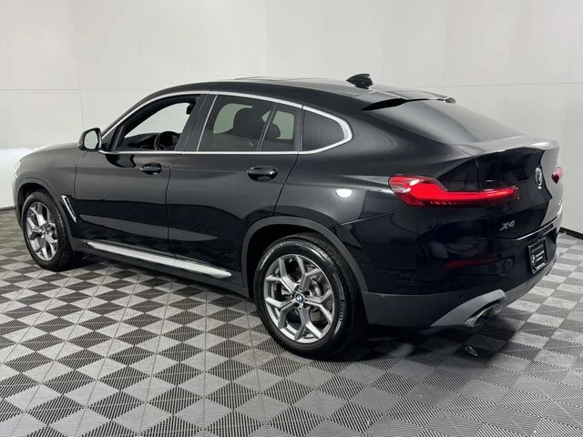 Used 2024 Black BMW xDrive30i image 8