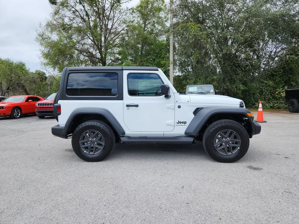 New 2026 Bright White Clear-Coat Exterior Paint Jeep Sport S image 3