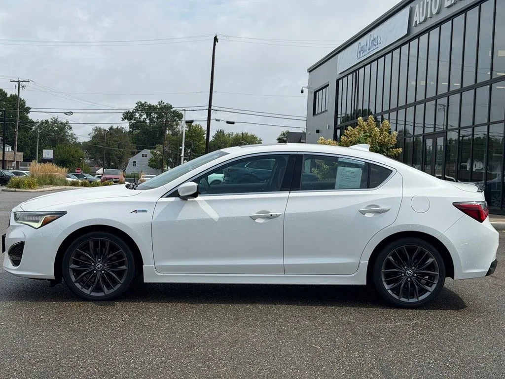 Used 2021 White Acura Premium and A-SPEC Packages image 31