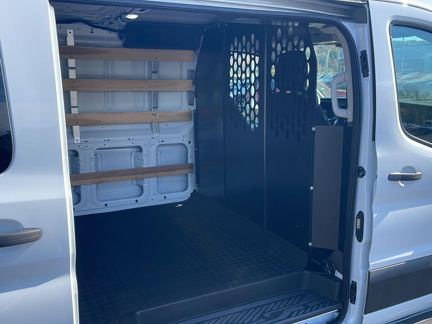 Used 2025 Oxford White Ford  image 23