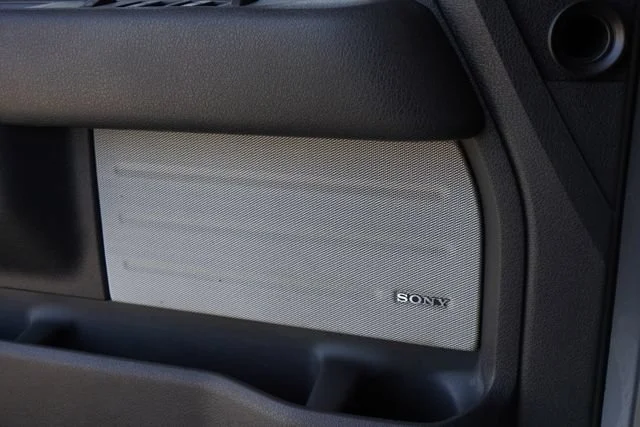 Used 2014  Ford XL image 16