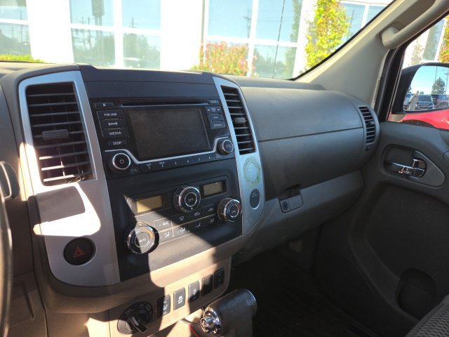 Used 2016 Glacier White Nissan SV image 6