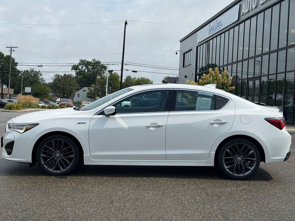 Used 2021 White Acura Premium and A-SPEC Packages image 31