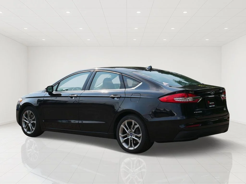 Certified Used 2020 Black Ford SEL image 4