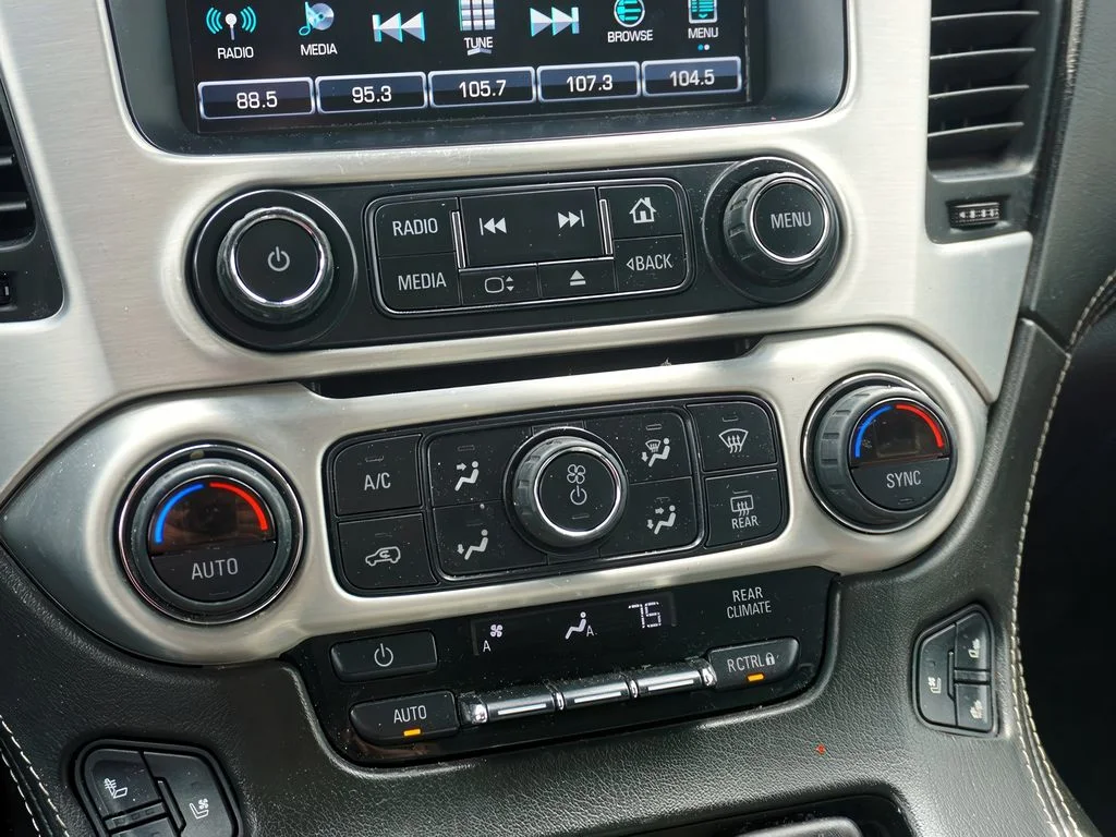 2020 GMC Yukon XL SLT - Photo 39