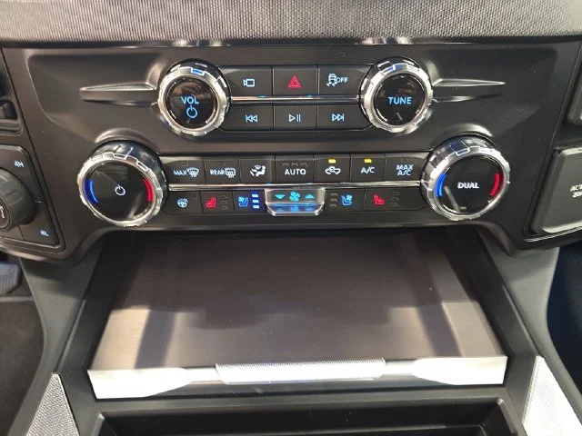 New 2027 Agate Black Metallic Ford F-350® Platinum® image 34