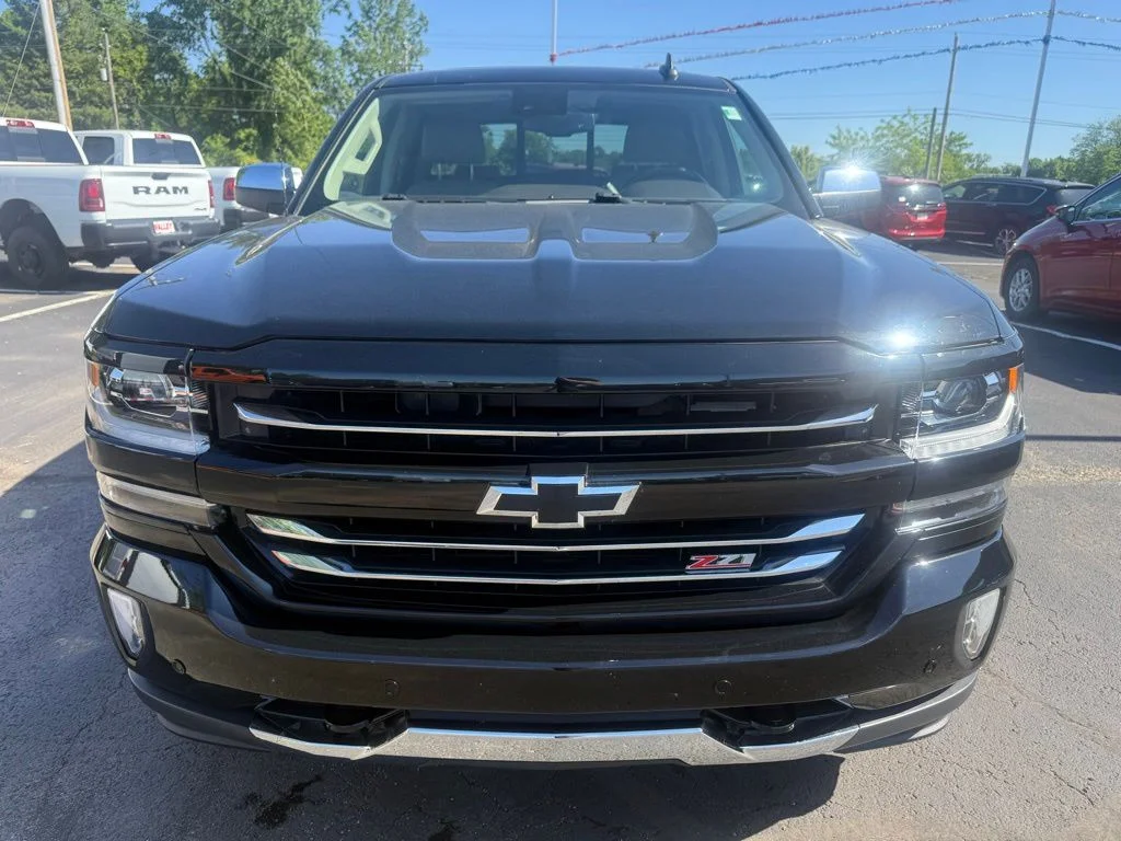 Used 2018 Black Chevrolet LTZ image 8