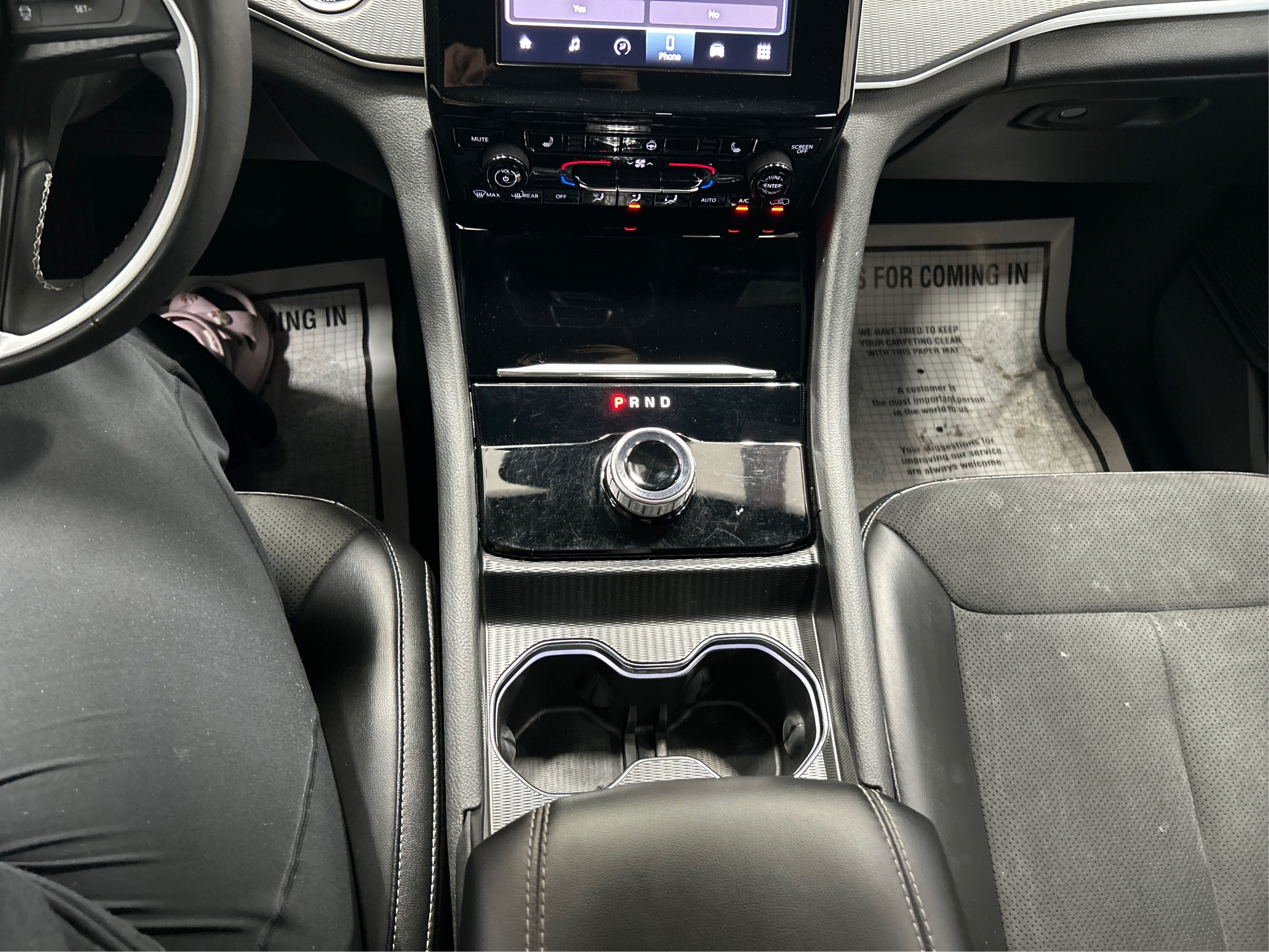 Used 2024 Gray Jeep Altitude image 15