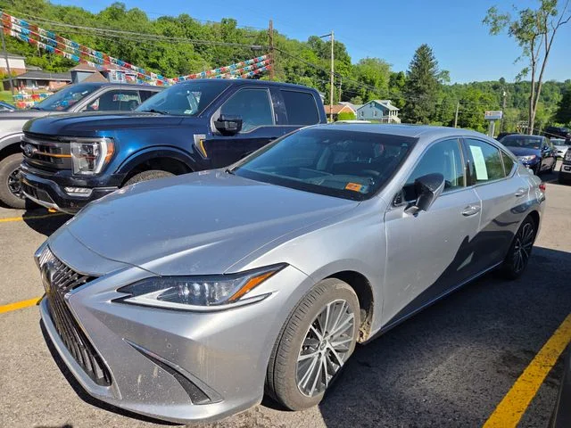 2024 Lexus ES 350 350's photo