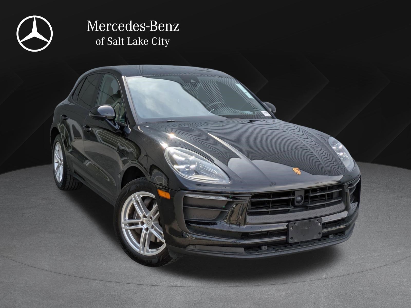 2024 Porsche Macan -'s photo