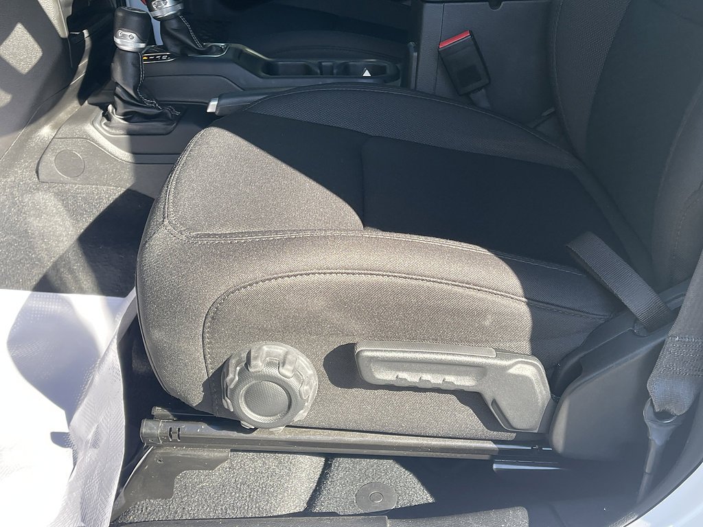 2022 Jeep Wrangler Unlimited Sahara - Photo 30
