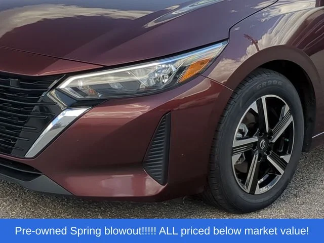 Used 2025 Red Nissan SV image 17
