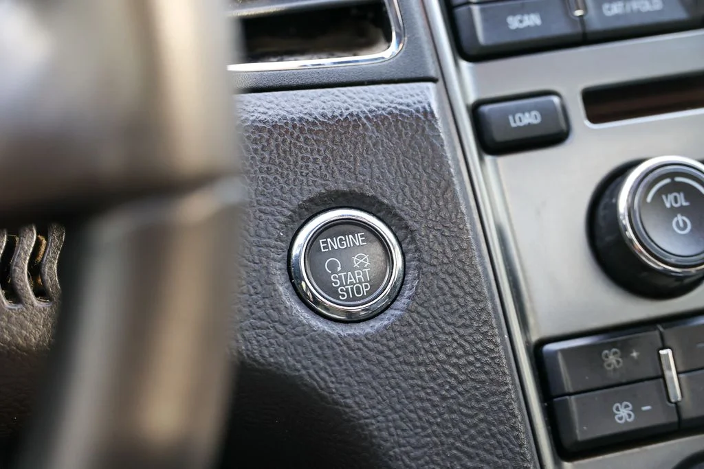 Used 2012 Blue Ford Limited image 11