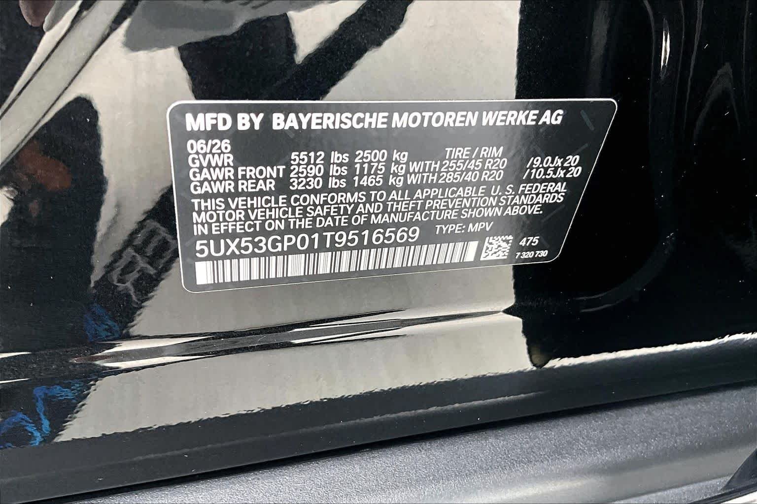 Certified Used 2026 Black Sapphire Metallic BMW 30 xDrive image 32
