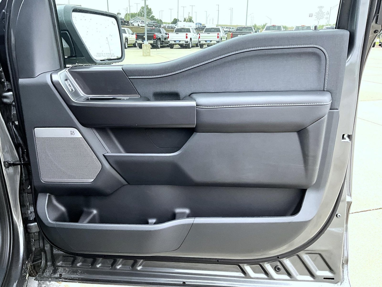 New 2026 Carbonized Gray Metallic Ford Lariat image 18
