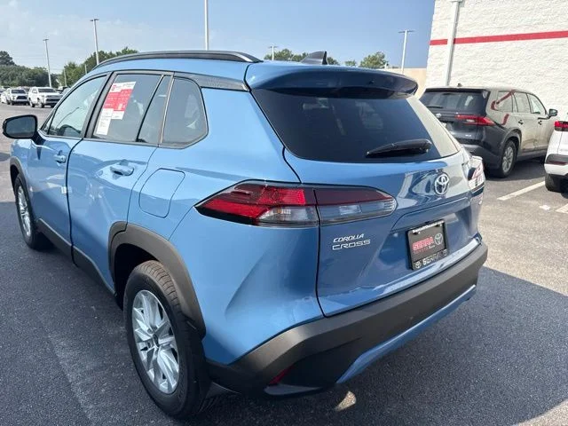 Certified Used 2026  Toyota LE image 5
