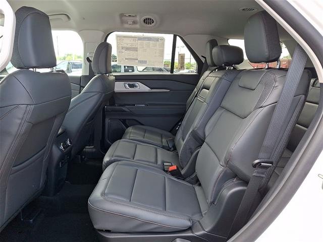 New 2026 Star White Metallic Tri-Coat Ford Active image 28